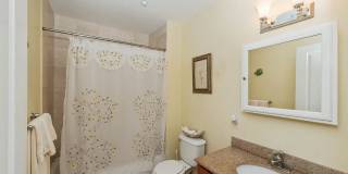 5170 Washington St Gallery 1