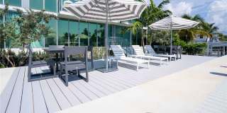 8425 Crespi Boulevard Gallery 19