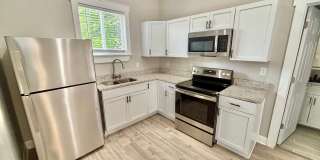 513 S 24th Street - 2 Bedroom House, Fenced Yard, Off-Street Parking, Pets OKAY! Gallery 5