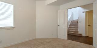 Beautiful 4 Bedroom 2.5 Bathroom House Located In The NE! Gallery 10