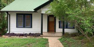 2/1 home in Travis Heights Gallery 1