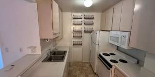 Top-Floor Corner Unit | 3BR in Cross Creek Village, Playa del Rey Gallery 19