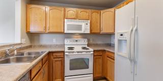 Immaculate 2 Bed 2 Bath Condo with Pikes Peak Views in D49!!! Gallery 13