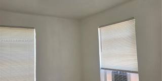 527 SW 6th Ter Gallery 1