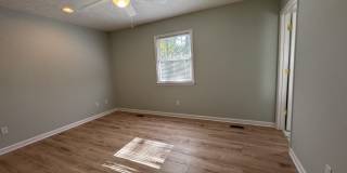407 Hickory Street Gallery 3