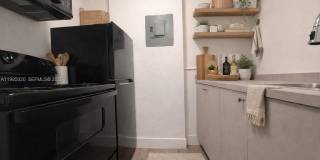 143 SW 9th St Gallery 10