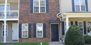 Spacious 2BR 2BA Townhome In Prime Location! Gallery 1