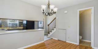 UNCG Area – Chancellors Court Townhomes. Walk to Campus and just minutes to Downtown! Gallery 13