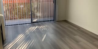 827 S Berendo St Gallery 2