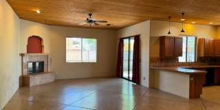 Unique 3Bdm 2Ba home is located in a great central location Gallery 13