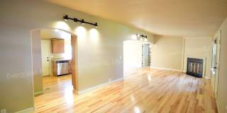 Stunning, Updated 2 Bedroom, 2 Bath House on Corner Lot! Gallery 9