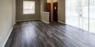 2631 Woodside Street Gallery 4