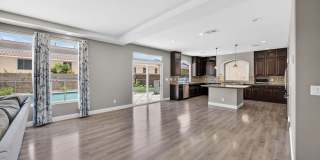 Beautifully upgraded 5-bedroom home with a pool! Gallery 12