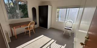 2438 Warring Street Gallery 10