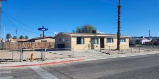 2700 BASSWOOD Avenue Gallery 21