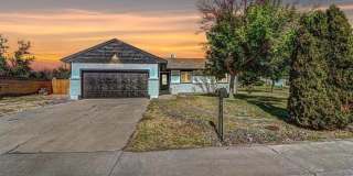 601 West Indian Creek Drive Gallery 1