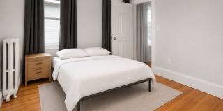 NO FEE Charming Lower Allston Duplex with New Hardwood Floors, Spacious Rooms Gallery 7