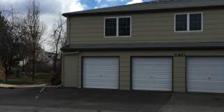 Lovely 2 bed 1 Bath Townhome in park-like setting in Boulder. - Available July 6th! Gallery 1