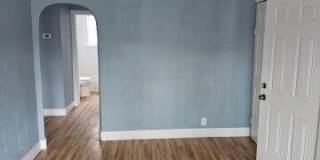 2411 W Grand Street Gallery 7