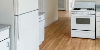 2318 North Southport Ave. Apt. Gallery 13