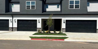 Hillcrest Village Gallery 11