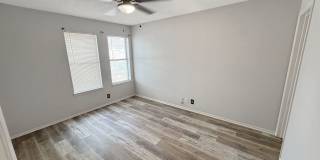 3-Bedroom Home in Blanco Woods with Community Pool + Prime Location Gallery 16