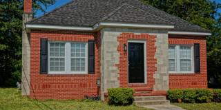 Beautiful 3/1 with Hardwood Floors in Marianna Gallery 1