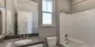 Pearl Creek Apartments Gallery 50