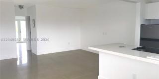 2185 NE 123rd St Gallery 1
