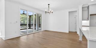 1625 N Main Street Gallery 24