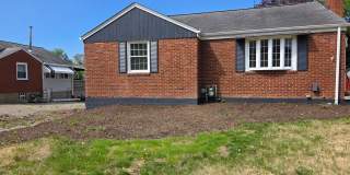Fully Updated 3-bedroom, 2-bathroom house for rent in North Allegheny School District! Gallery 20