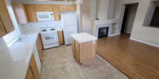 Beautiful Single Story Summerlin Home on a corner lot. Gallery 14