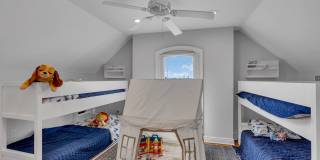 105 Beacon Boulevard Gallery 22