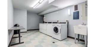 Twin Lake Towers Apartments Gallery 32