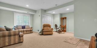 4 Black Pine Lane Gallery 37