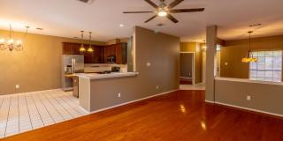 4 bedroom, 2 bathroom home in South Austin! 4 bedroom, 2 bathroom home in South Austin! Gallery 15