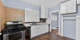 $1550 4 bedroom Gallery 13