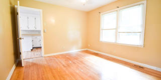 Coming Soon! 3 Bedroom 1 Bathroom - Pets Considered Gallery 12