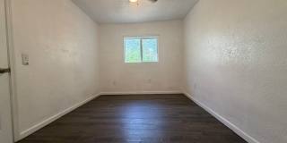 3 Bedroom home in SE Roseburg Gallery 8