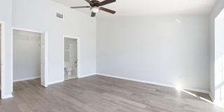 Spacious 2 Bedroom 2.5 Bath Townhome in Midtown Spacious 2 Bedroom 2.5 Bath Townhome in Midtown Gallery 16