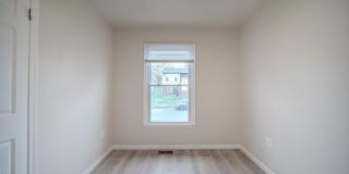 11209 CAROLINE Avenue Gallery 12