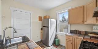 722 Grand Avenue Gallery 21