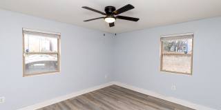 Updated one bed/one bath E Cap Condo, in-unit washer/dryer Gallery 14