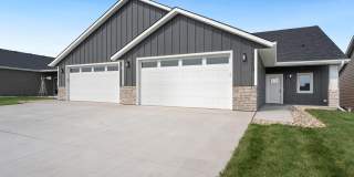 1113 S Foss Ave Gallery 1