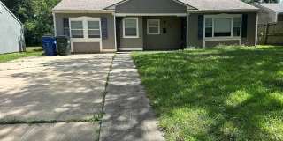 Charming 3-Bedroom Home with Fenced Yard in a Quiet Lawrence Neighborhood! Gallery 1