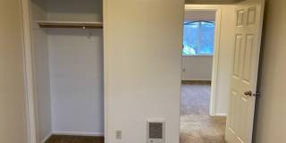 (SAM 4) 2793 S Cloverleaf Loop - 3 bdrm / 1.5 Bath Duplex Gallery 20