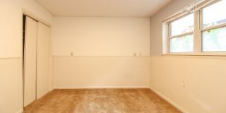 1612 Anthony St. Gallery 9