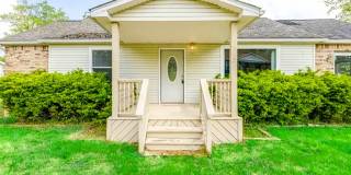 Charming 3BR House in Lexington Gallery 1