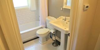 Charming 2 bed 1 bath Furnished, Utilities Included Gallery 11