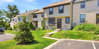 204 LIVINGSTON Court Gallery 39